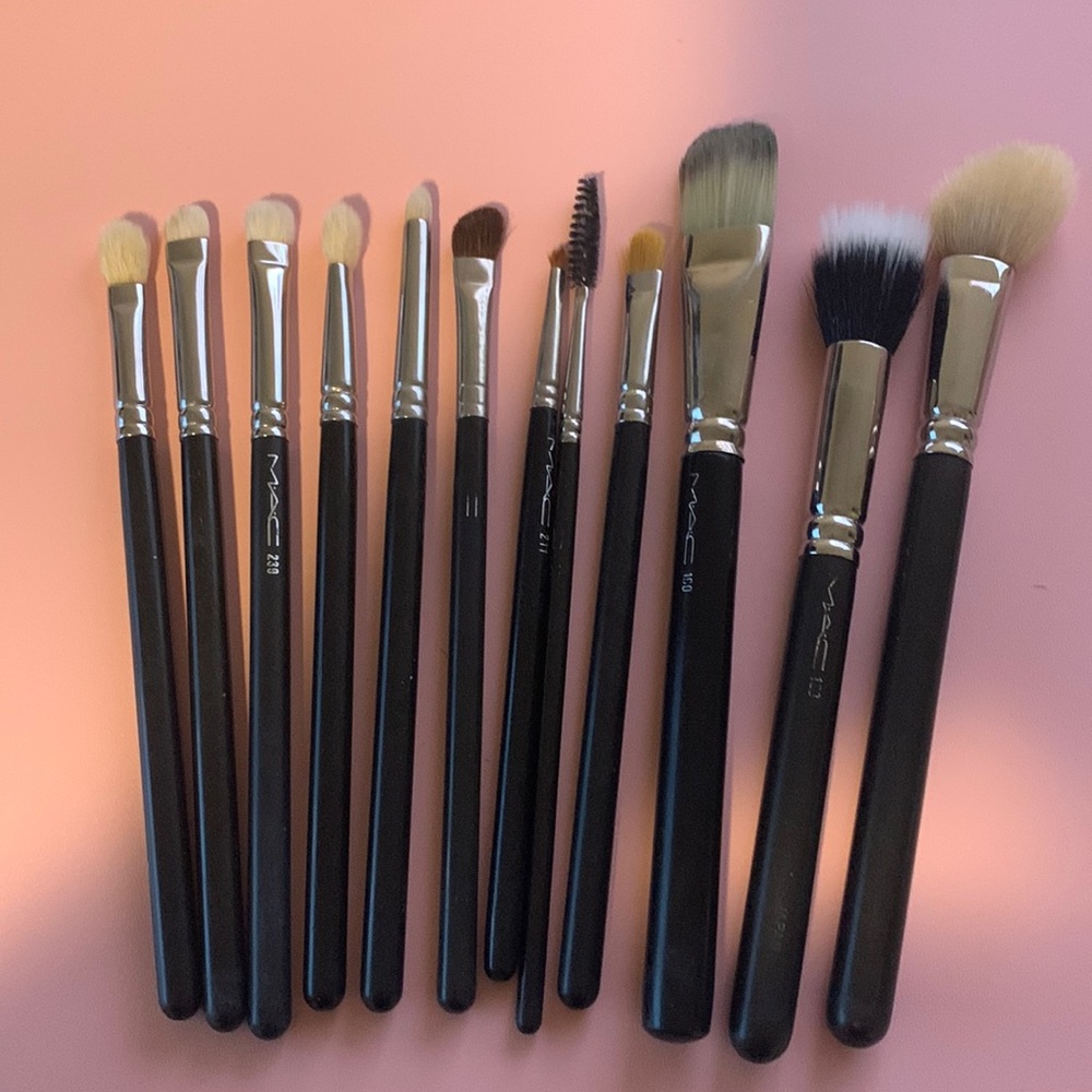 MAC Brush Set - 12 Brushes